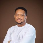 Lawrence Oyor – 7 Eyes 7 Wings 7 Scrolls Lawrence Oyor
